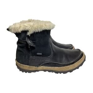 Merrell Tremblant Pull on Polar Waterproof snow boots women’s size 6 black